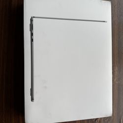 Apple Macbook Air M3 13.6inch 16GB Ram 256GB SSD Laptop Computer Silver Color New in box