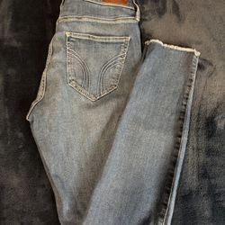 Hollister High Rise Skinny Jeans