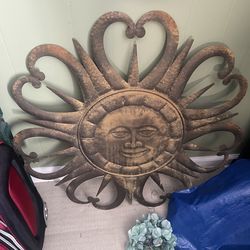 Metal decorative sun