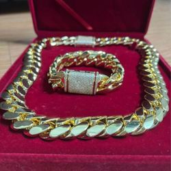 Diamond Lock Cuban Link Set 14k Gold Plated Doesn't Loses Color 