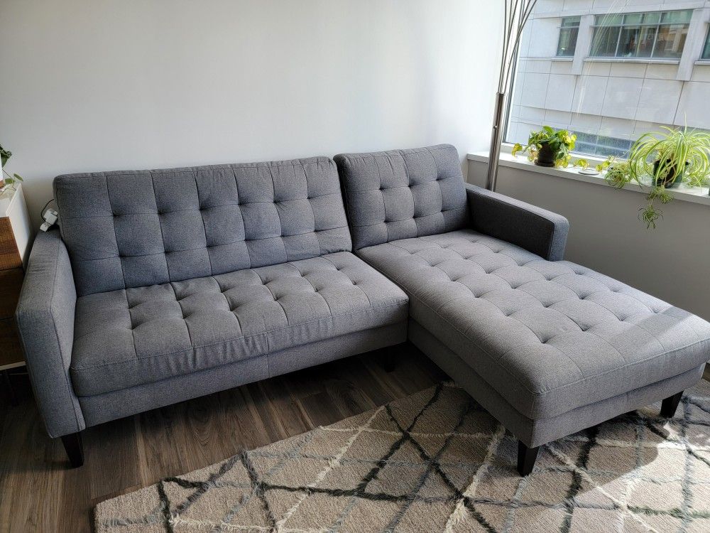 Dania - Laura Right Chaise Sectional