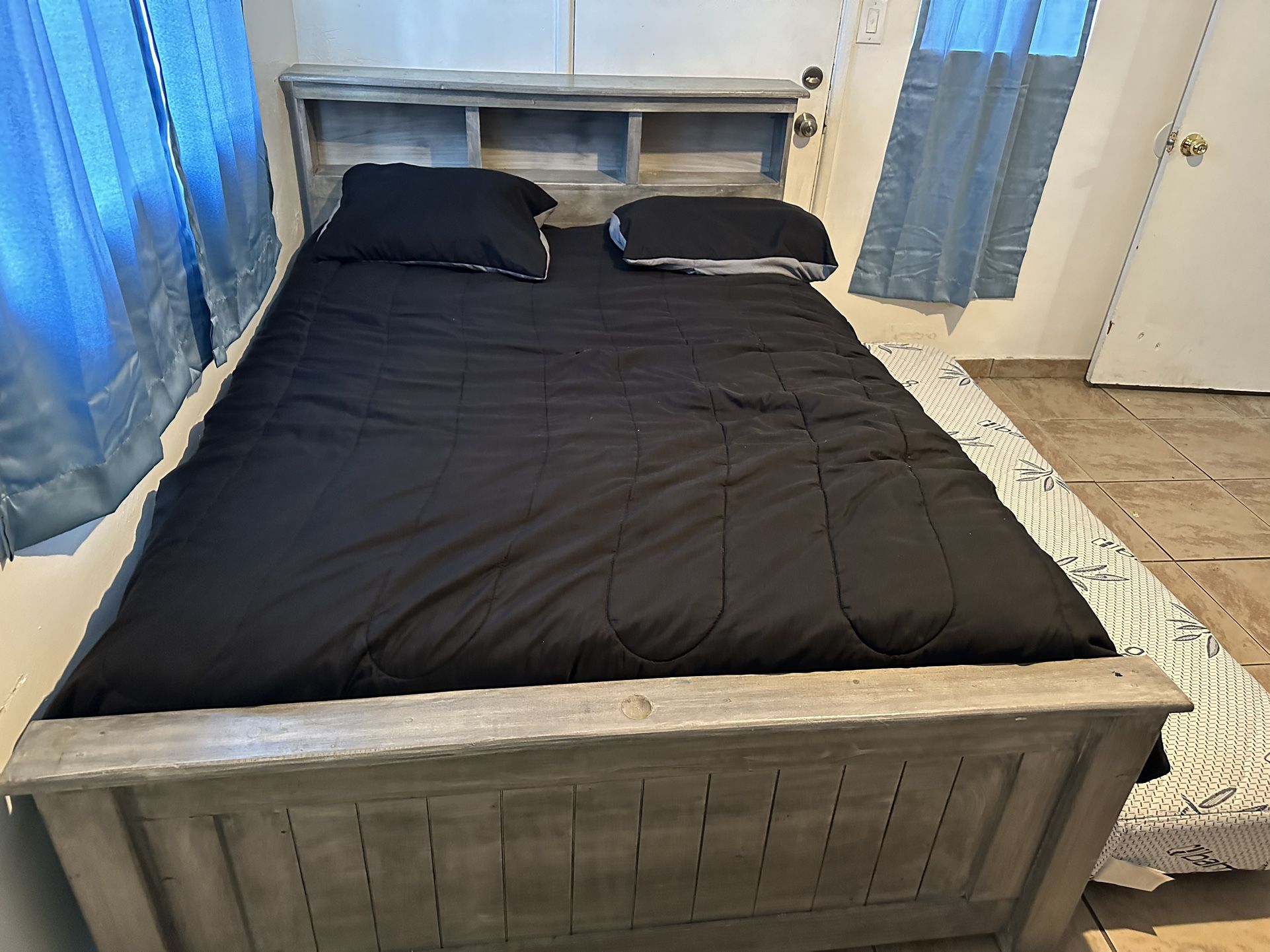 Full Size Bed With Twin Trundle 