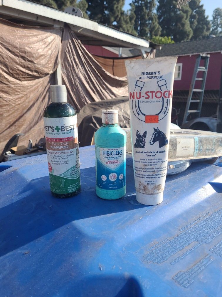 Flea Tick Shampoo, Skin Cleanser Nu- Stock
