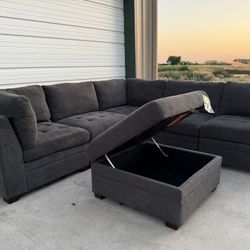 6 PIECE MODULAR SECTIONAL WITH OTTOMAN 