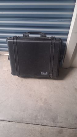 Pelican 1600 hard case