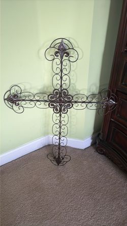 3.5 feet iron metal cross