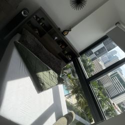 Bed Frame Queen (Juego de Cama)