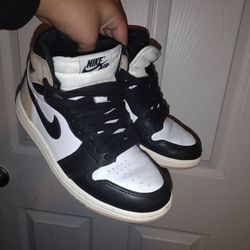 Jordan 1 latte, size 6 in women's