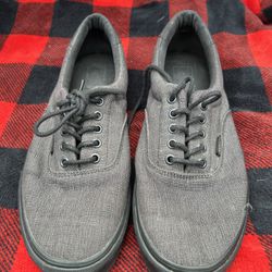 Men’s Van Shoes Size 12 Excellent Condition 