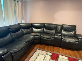 Black sectional recliner couche
