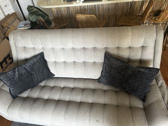 Living Room Tuft Couch