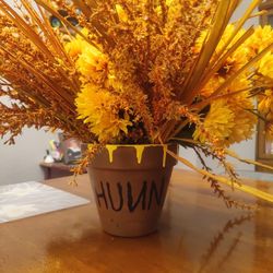 Honey Pot Bouquet Decor 