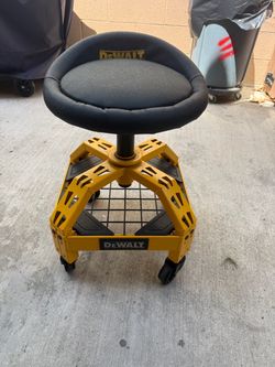 DeWalt adjustable rolling shop stool