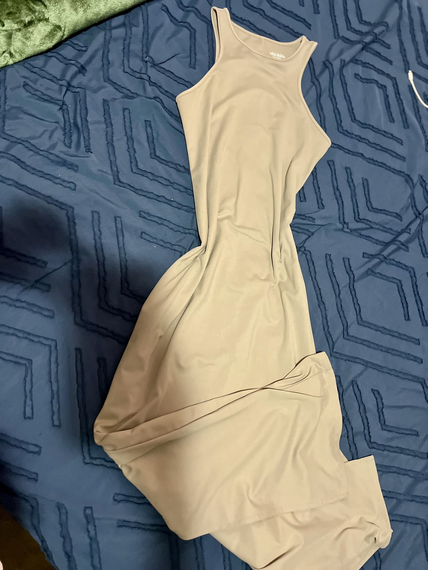 Women Beige Dress / Midi dress / Veztido