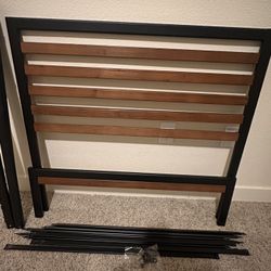 Zinus Kai Bed Frame - Twin