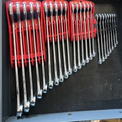 Mac Tool Wrench Set