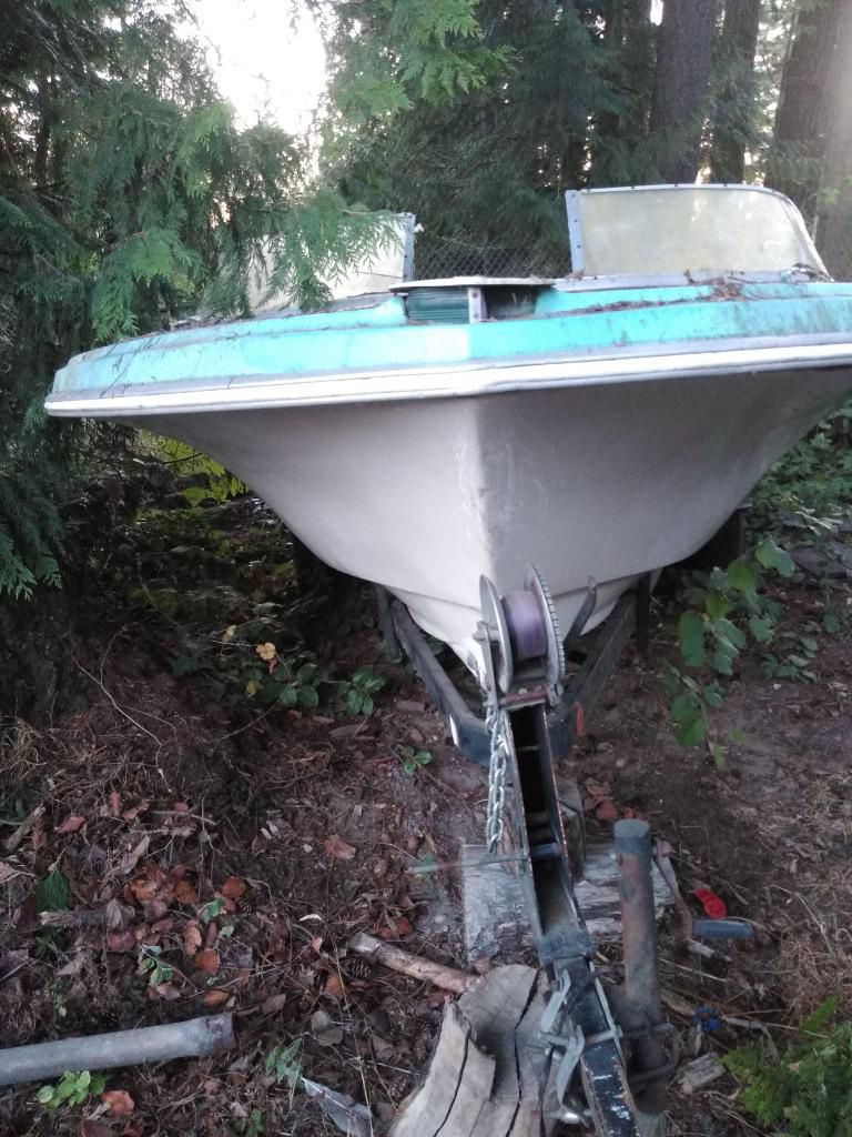 FREE Boat with 20ft trailer need to move ASAP