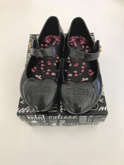 Mini Melissa New, Size 9