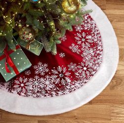 Red Christmas Tree Skirt with Snowflakes 32”