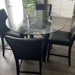 Round 48” High Top Dining Table W/ Bar Stools