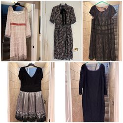 Women’s Formal Dresses 18-22 See Description