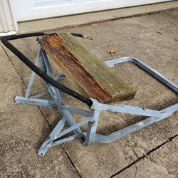Adjustable Tree Stand Needs New Wood 