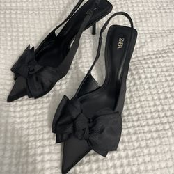 BRAND NEW ZARA HEELS