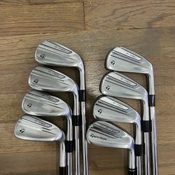 Taylormade P790 4- AW