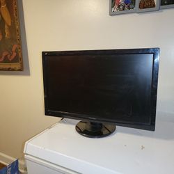 Selling 2 Monitors; 1 Samsung Gaming Monitor, 1 General use Monitor
