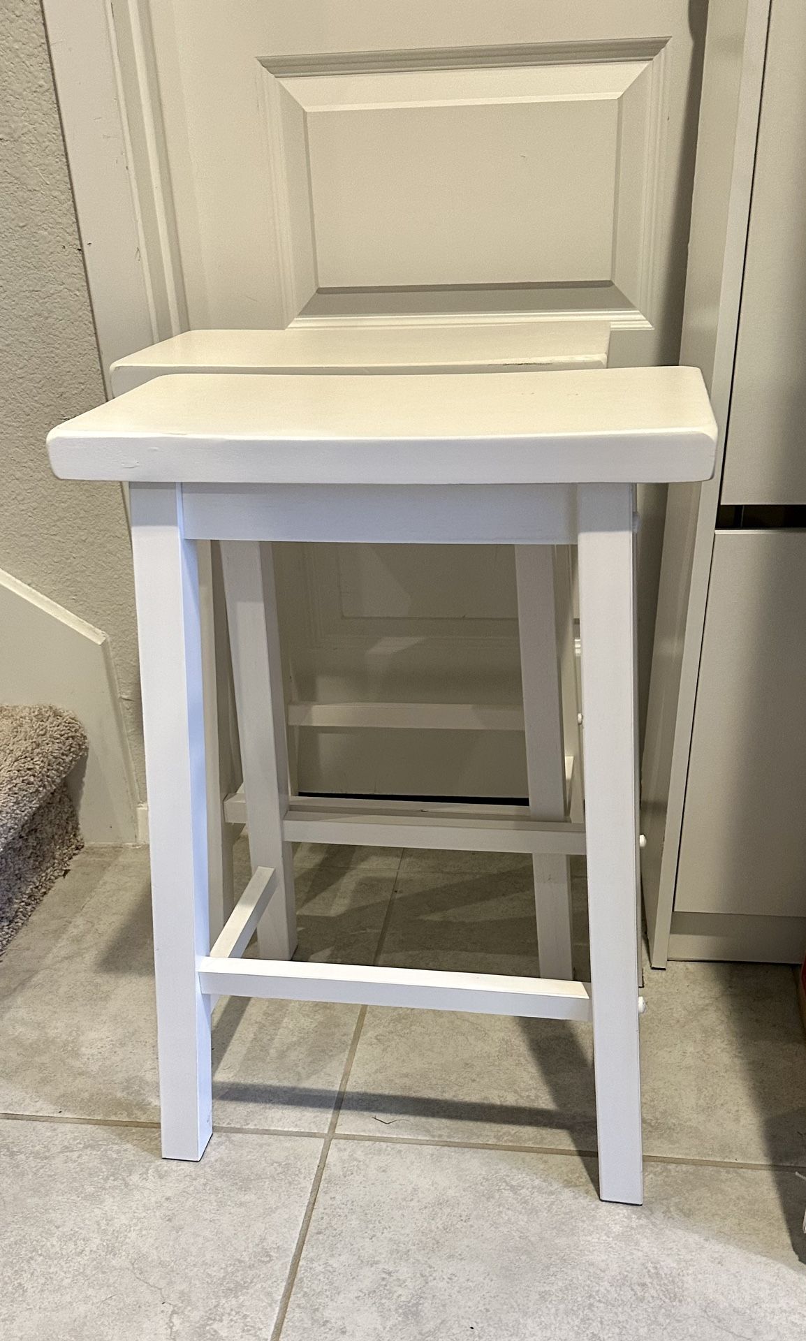Chic White Wooden Bar Stools