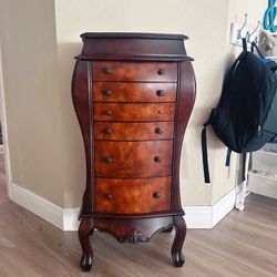 Jewelry Chest/Dresser