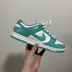 Nike Dunk Low Emerald 