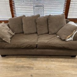 Pull-Out Sleeper Sofa – Brown Couch with Bed