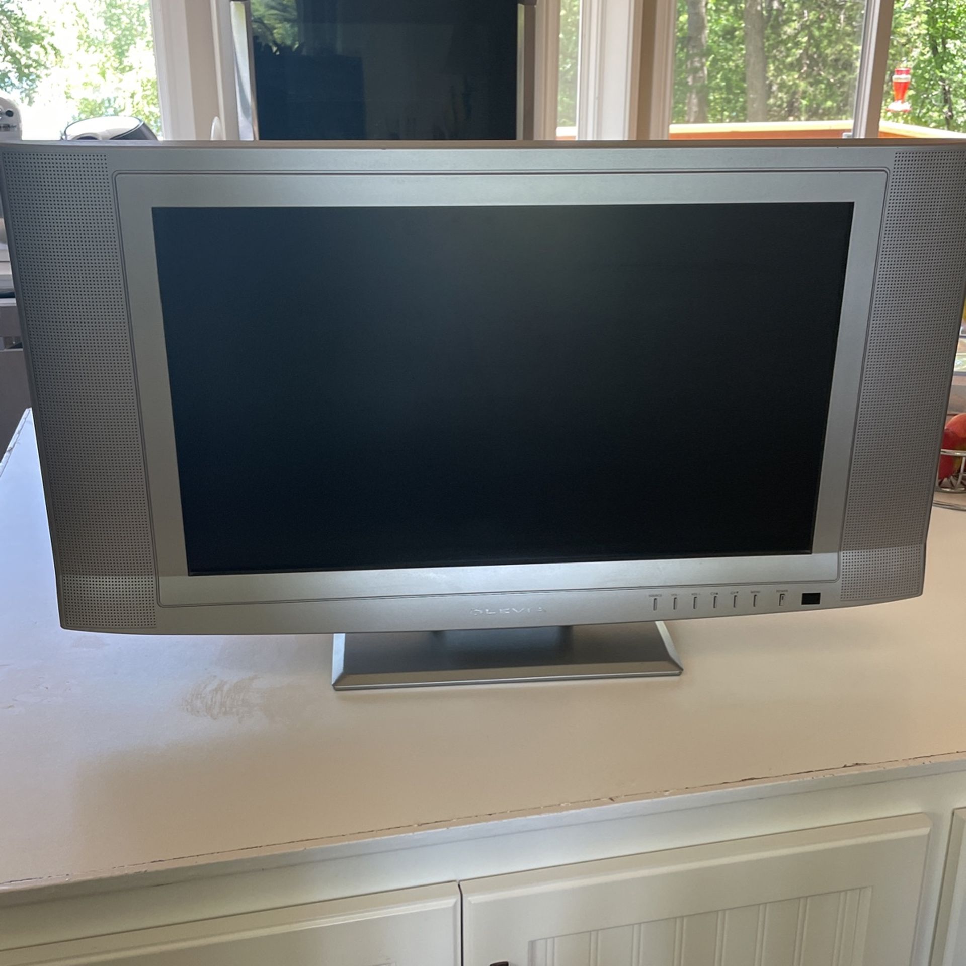 Olevia TV 27 Inch