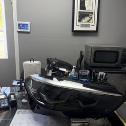 BMW G05 G06 X5 X6 GENUINE OEM RIGHT PASSENGER LED HEADLIGHT Pre Lci 2019-2023