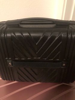 Like new Luggage set combo