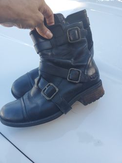 Boots Leather UGG
