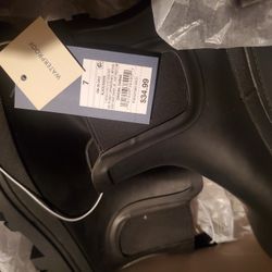 Waterproof Black Boots 