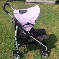 Keekaroo stroller, Foldable Lightweight  ( Still Available 11/6)