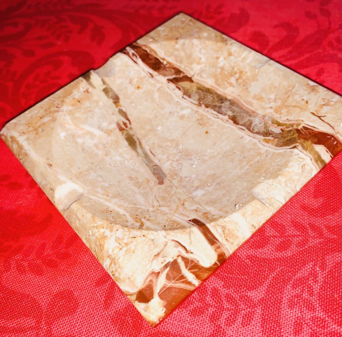 BOTTICINO ROSE ITALIAN BEIGE MARBLE VINTAGE ASH TRAY - ITALY 6 1/2 Inches Weighs 2 Lbs