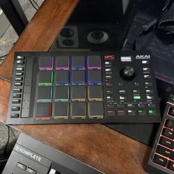 MPC Studio Controller 