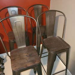 4 Bar Stools