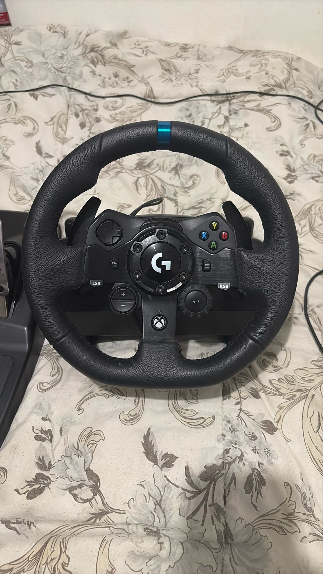 Logitech G Driving Force Racing Wheel for Xbox,  & PC G920