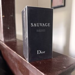 Dior Sauvage Eau De Toilette 