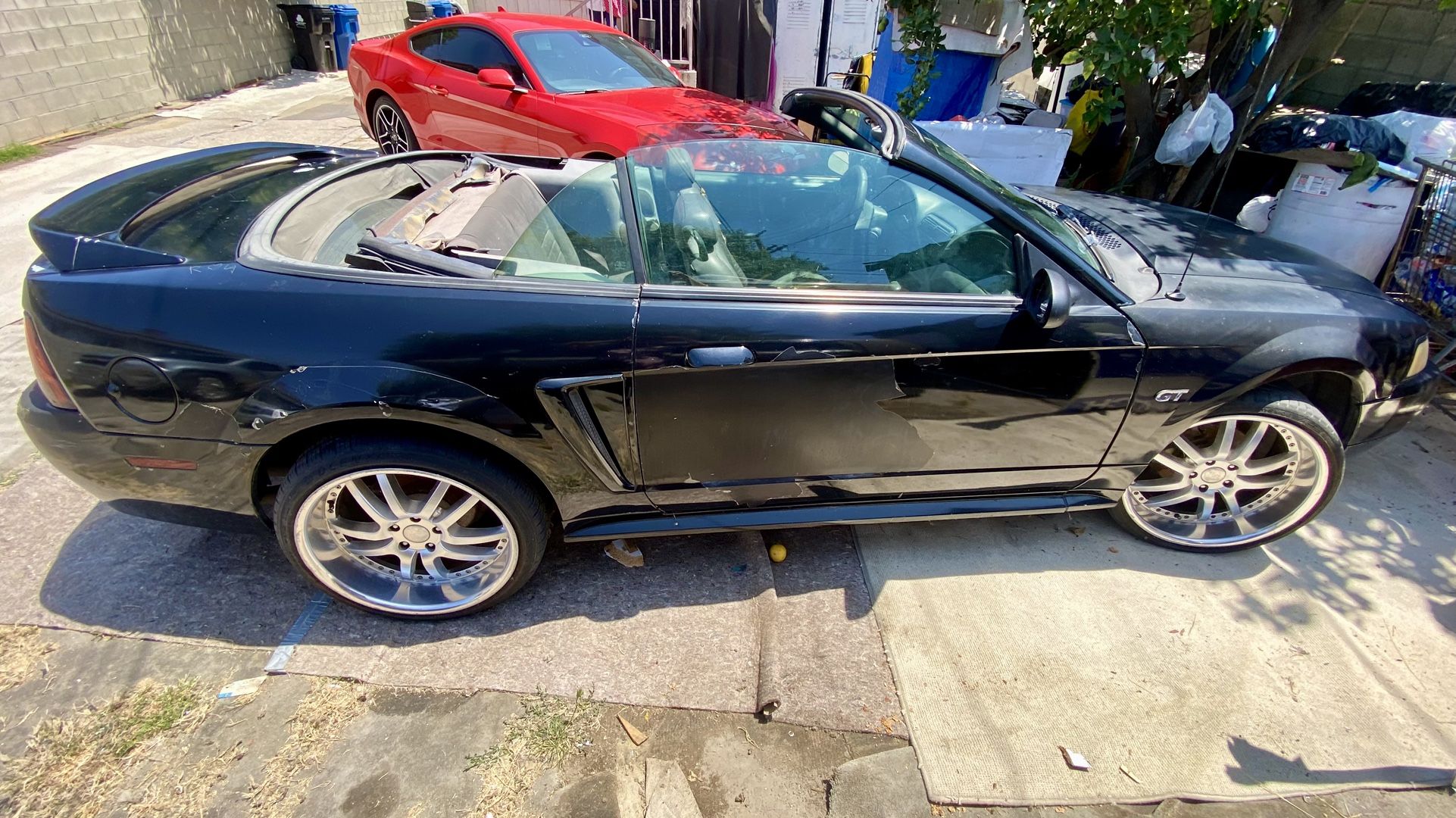 Ford Mustang GT 2000 ( For Parts)