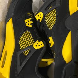Jordan 4 Thunder Gs Size 7