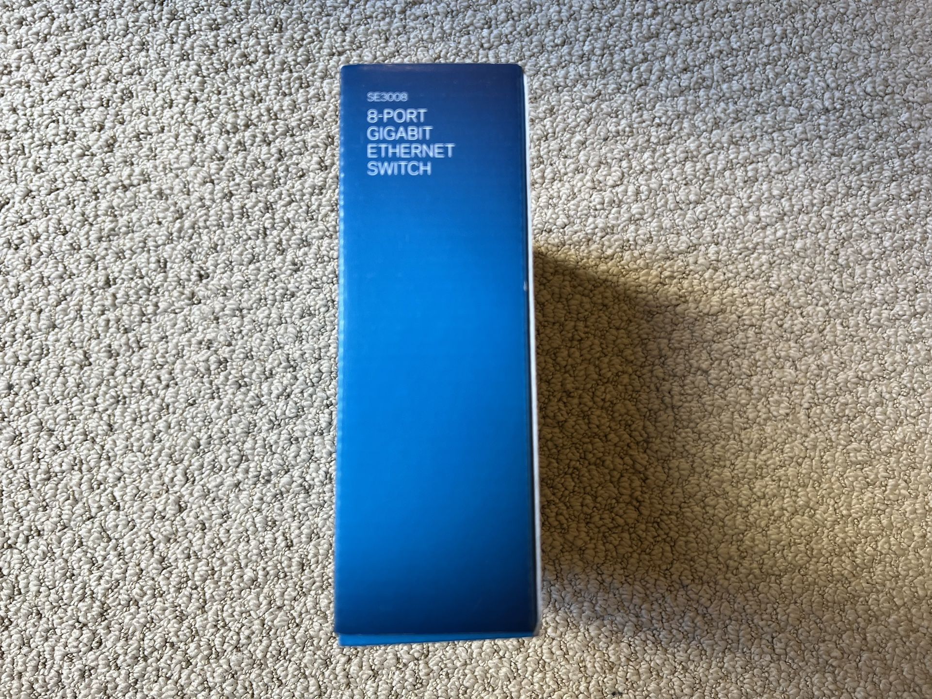 8 PORT GIGABIT ETHERNET SWITCH