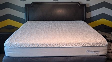 Tempur-Pedic Cloud Supreme Breeze mattress