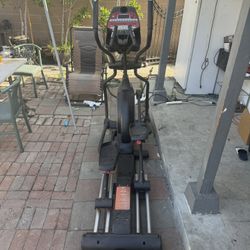 Elliptical Exercise Machine 