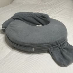 Nursing pillow $10